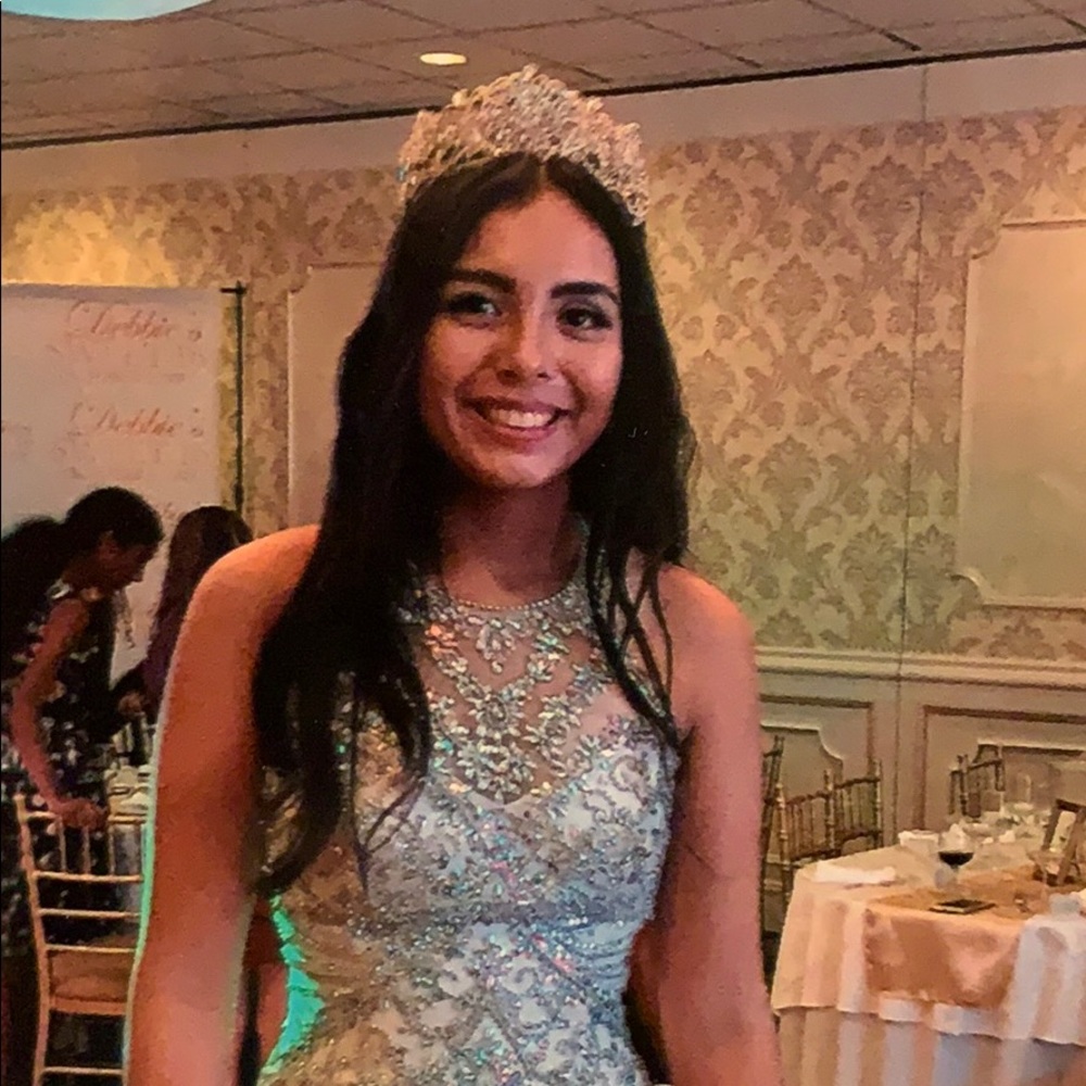 Meet your Posher, Deborah